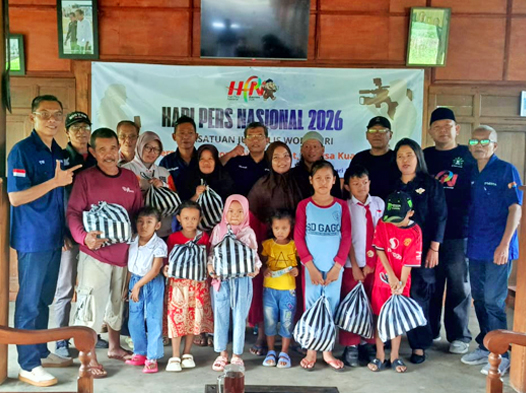 Jurnalis Wonogiri Rayakan HPN 2026 dengan Santunan Anak Kurang Mampu di Tengah Sawah